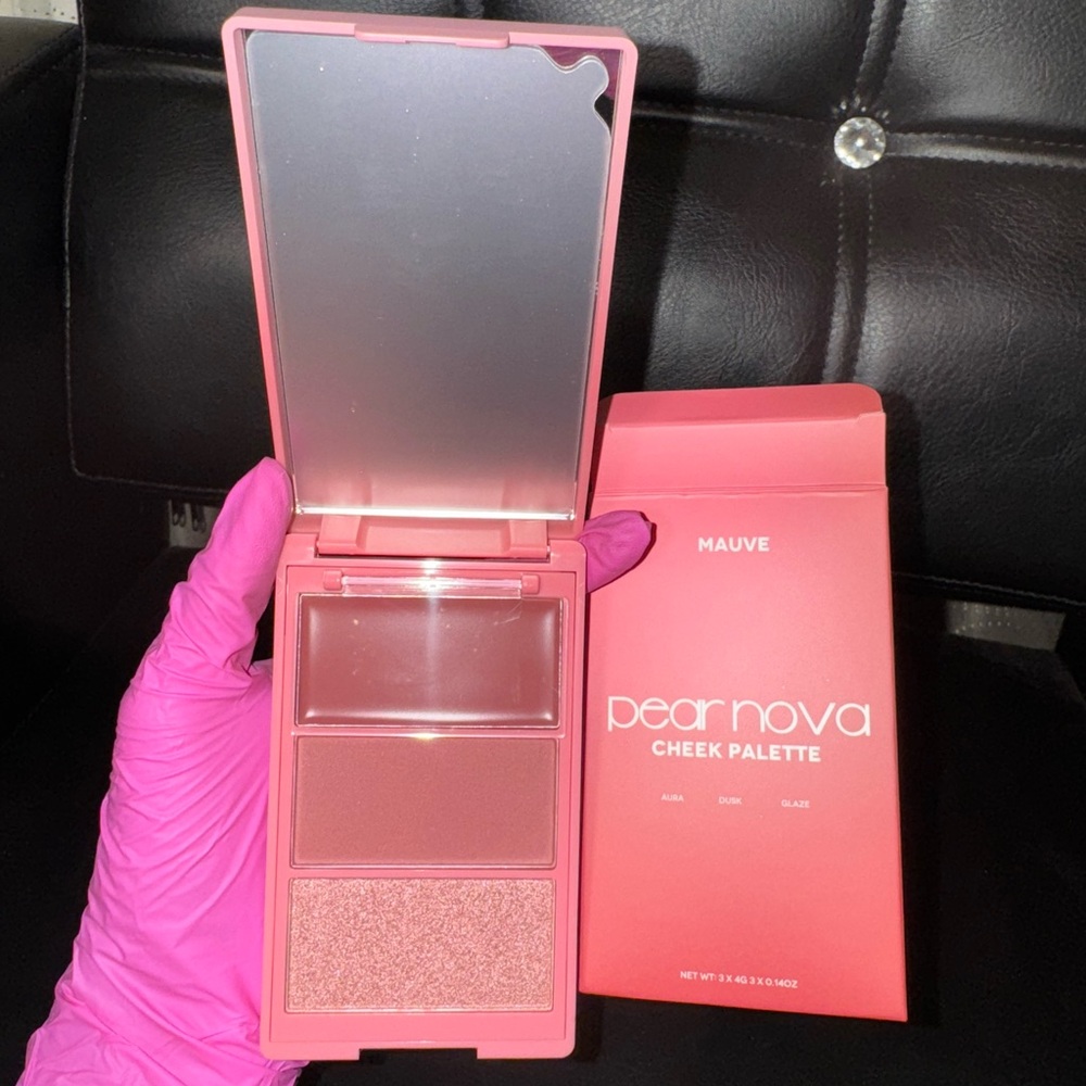 Pear Nova Mauve Cheek Palette